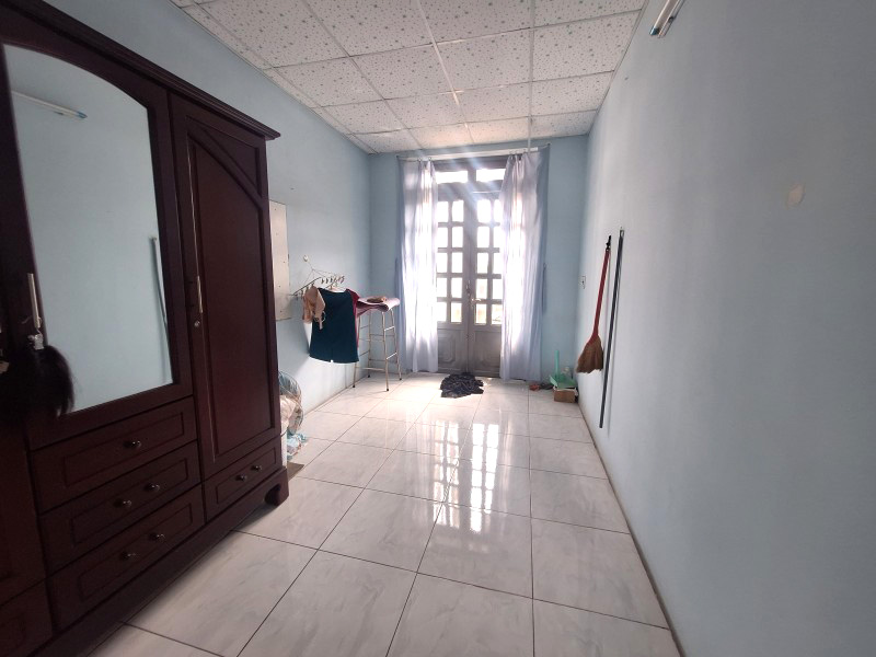 Nhà Gần Trung Tâm TP Thủ Đức – 40m² – 2PN – Hẻm An Ninh – Sổ Riêng – Giá Tốt 2.5 Tỷ - Ảnh 2